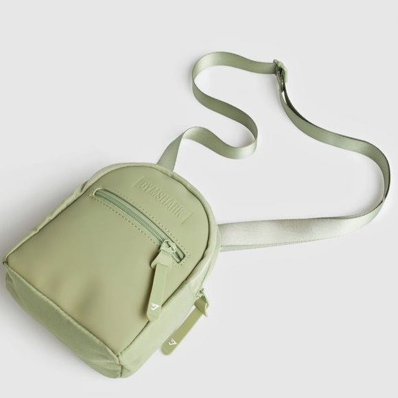 Gymshark everyday crossbody bag in sage green - Picture 1 of 3